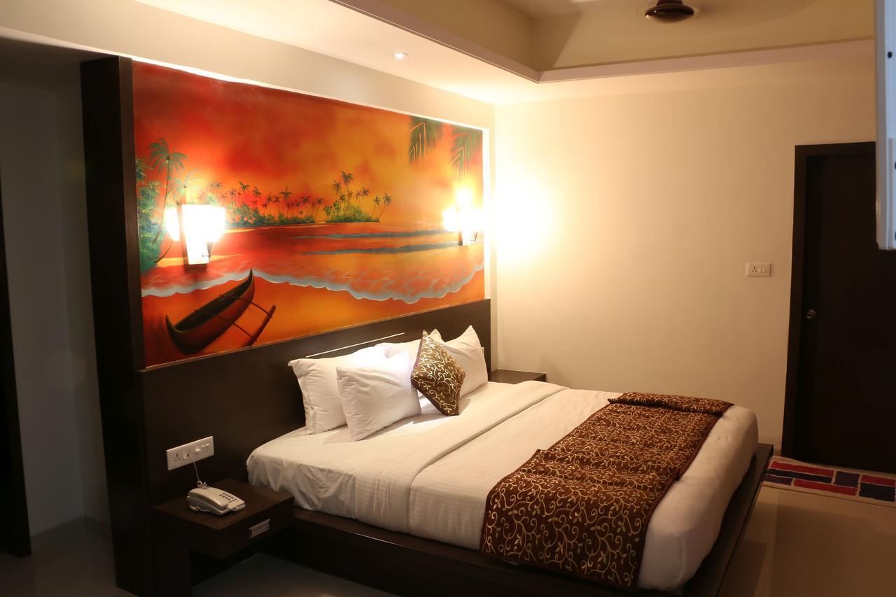 Hotel Reevanta Даман Екстериор снимка