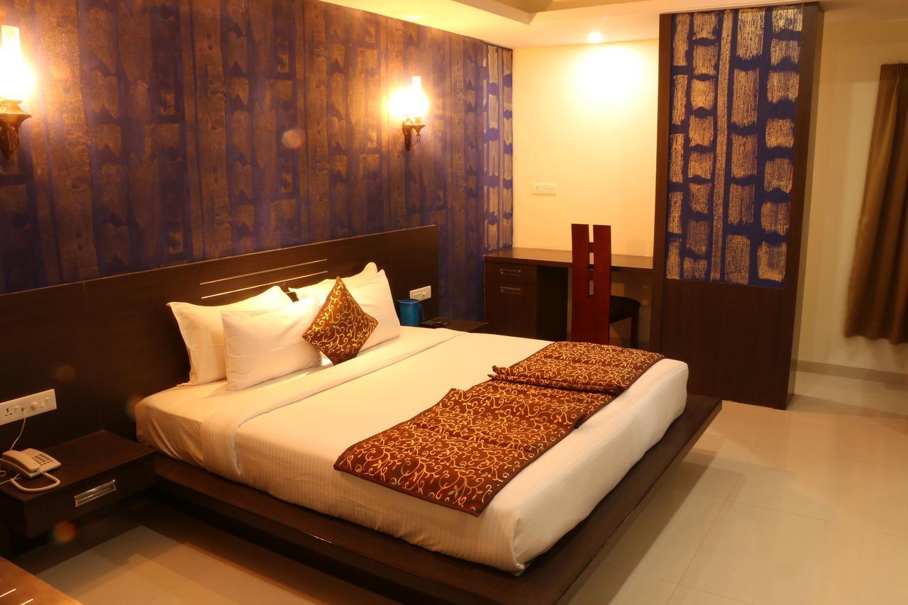 Hotel Reevanta Даман Екстериор снимка