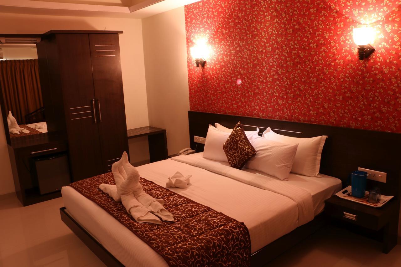Hotel Reevanta Даман Екстериор снимка