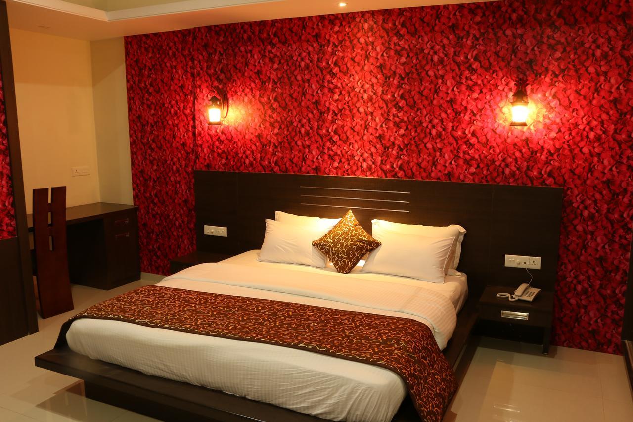 Hotel Reevanta Даман Екстериор снимка