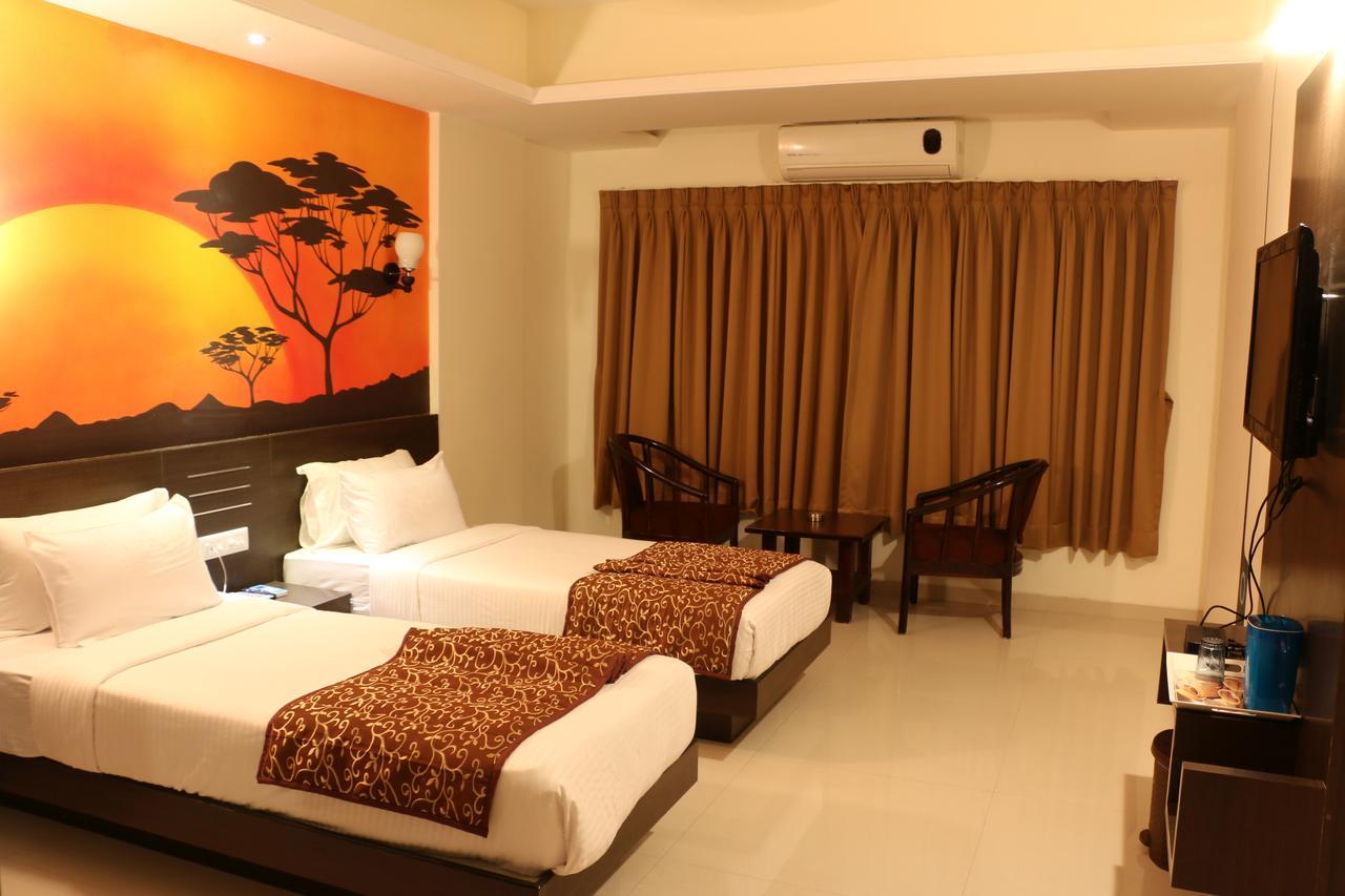 Hotel Reevanta Даман Екстериор снимка